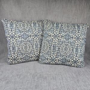 Broyhill Couch Throw Pillows (2) Blue/Cream Damask Patterned